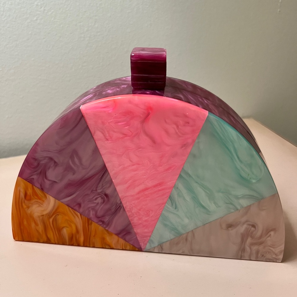 Clutch Meia Lua Multi Color Acrylic Clutch with Gold Metal Chain